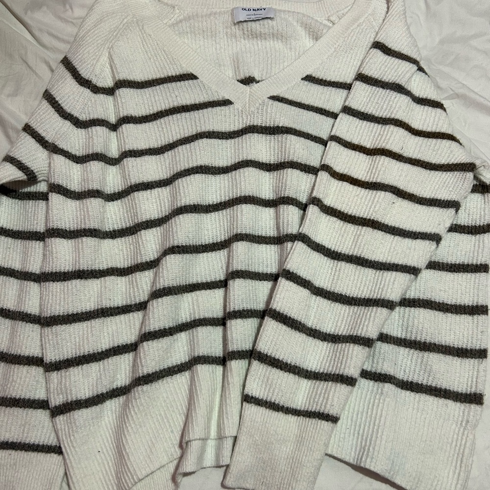 Old Navy Women's V-Neck Sweater - Cream and Black Stripes
